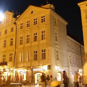 Lejlighedshotel Old Town Square By Emblem, Prag