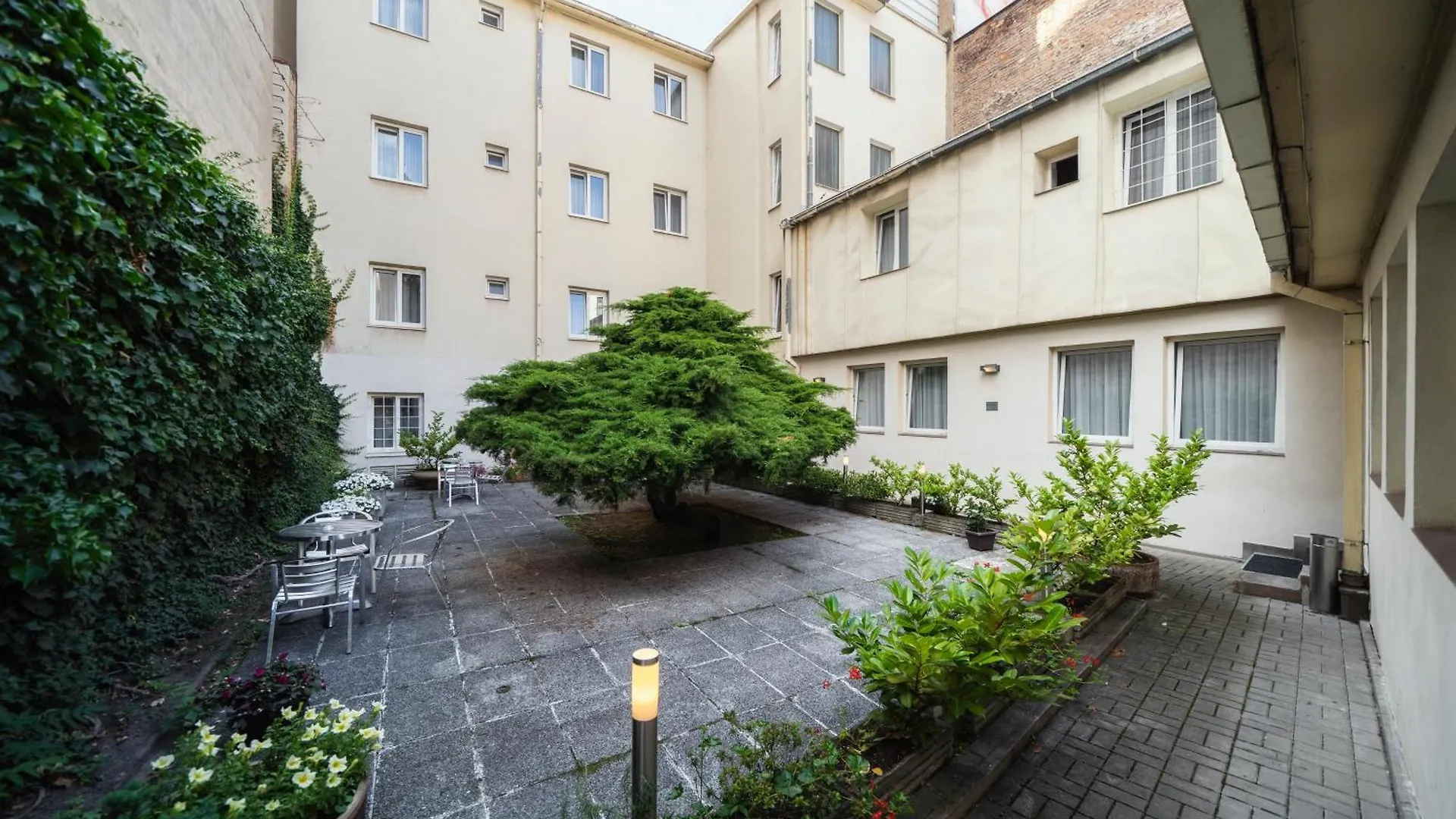 Hotel White Lion Prague 4*,  Czech Republic